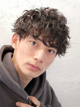 フィフス 原宿(fifth) 波巻きツイストスパイラルパーマツーブロック無造作束感マッシュ