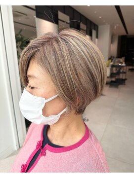 ステア ケース(stair case) 白髪染めを使わない白髪染め　50%白髪率　40代50代