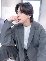 イオ 本厚木(io)&nbsp;波巻きツイストパーマセンターパートアッシュブラック束感