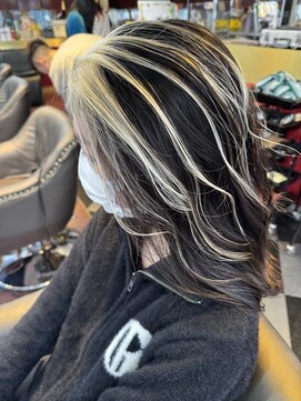 バイブアンドアネックス(VIBE & ANNEX) フェイスフレーミング×ホワイトブランド