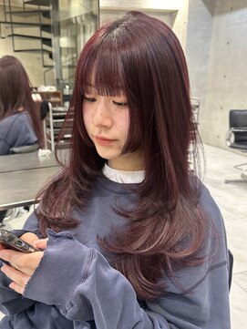 サイン 渋谷(SIGN) ザクザクレイヤーカット巻き方簡単ロング韓国アイドル表参道渋谷