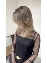 ジゼル(gisele)&nbsp;(小山)ベージュのグラデーションカラー