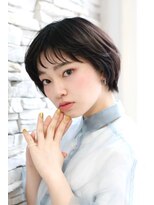 ルーツ(ROOTS)&nbsp;どこから見てもカッコ可愛いショートボブ