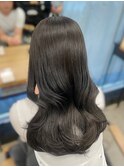 赤み消しカラー!オリーブグレージュ×レイヤーカット 伊藤