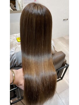 リリー(Lily) うるつやストレート