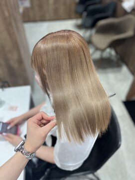 アヴァンス セブンパーク天美 松原店(AVANCE.) ミルク多めミルクティーベージュ