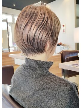 フロア(FLOOR) #白髪ぼかし#まるみショート#金沢文庫FLOOR八木