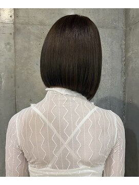 ヌーヴ(Nu:v) ボブ/オリーブグレージュ