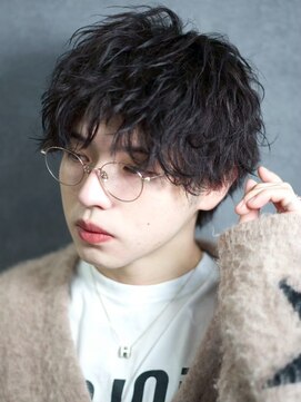 ナチュラル 渋谷(NATURAL) ●フェザーパーマ／スパイキーショート［メン ズ／渋谷］