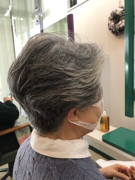 シーズンズ(SEASONS) パーマショートスタイル