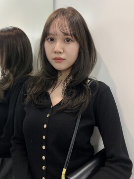 ヌーヴ(Nu:v) レイヤーカット/オリーブベージュ