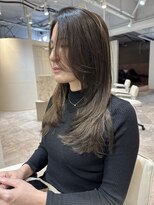 カラフクオカ 薬院駅前(Cara FUKUOKA)&nbsp;レイヤーカット&オリーブベージュ【福岡レイヤーカット】