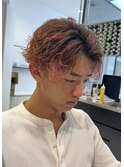 アップバングツイスパ×赤メッシュ