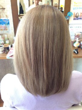 ケーアールツーエス 鳳店(KR2S) ☆ホワイトミルクティー☆【KR2S 鳳】sugar 072-260-3626