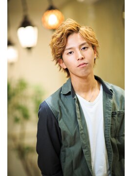 ソーホー ニューヨーク シズオカ(SOHO newyork SHIZUOKA) メンズアップバングハイライトショート