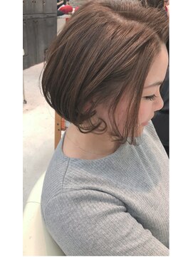 ルース(RUTH) 小顔シルエットボブ