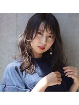 アトリエ フェム(atelier.fem)&nbsp;atelier.fem　ツヤ感アッシュブラウン×ニュアンスミディ