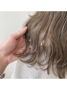 ブリンク(blink) 〈blink〉ミルクティーグレージュ