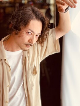 アスイン(asuin) どこから見てもキマるパーマ