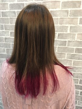 プリュム(PLUME) 毛先ビビットピンク