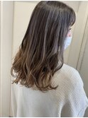 透け感ハイライト&バレイヤージュ×切りっぱなしロブ♪