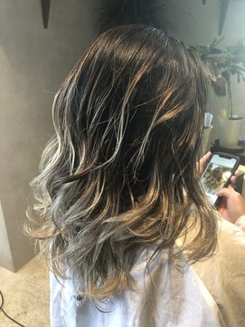 ビークロス(B-cross) グラデーションカラー