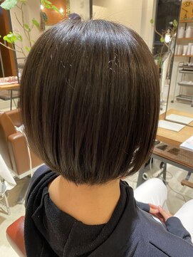 カルム ヘアー レーヴ(Calm hair reve) ぱつっとボブ