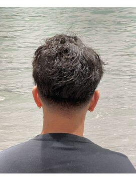 ヨシザワインク プレミアム 横浜 桜木町店(YOSHIZAWA Inc. PREMIUM) スキンフェード×ツイストスパイラル