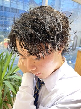 クオル 立川(QOL) 緩め波巻きセンターパート／波巻き／センターパート／ウルフ