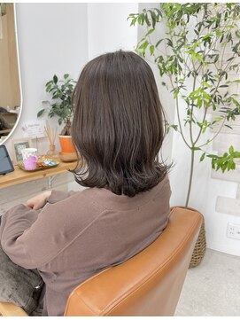 ティエル(TieLu) シナモングレージュ×ゆるふわ×外国人風