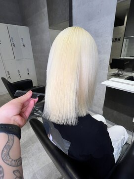 バックス(BUCKS) ホワイトブロンド