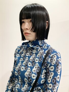 サクラ オモテサンドウ(SAKURA) ステップカット きりっぱなしボブフェイスレイヤー モードボブ