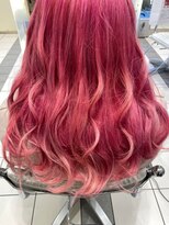 コワフェル ド エクセル 白楽店(la coiffure de excel)&nbsp;ビビッドピンクカラー