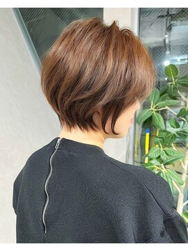 パークバイアンアミ(PARC by Un ami) 《30代40代》アッシュベージュひし形ショートボブ【浦野】