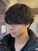 バイフィフス 原宿/表参道(by fifth)&nbsp;原宿メンズマッシュウルフ無造作シャドウパーマツーブロック黒髪