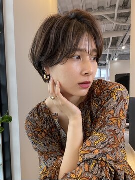 ワン バイ ジエクト(One by The Ect) 【似合わせショート】くびれショート・フェザーショート