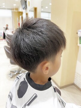 デザイニングヘアードゥ(designing hair Deux) キッズツーブロック刈り上げマッシュショート 【キッズヘア】