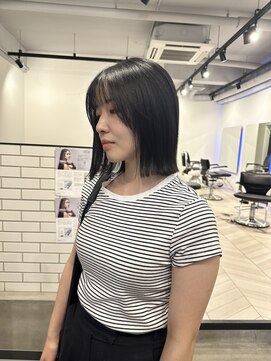 エトス プロデュースド バイ ヴァイナルズミックス(Ethos produced by Vinyl's mix) 切りっぱなし外はねボブ