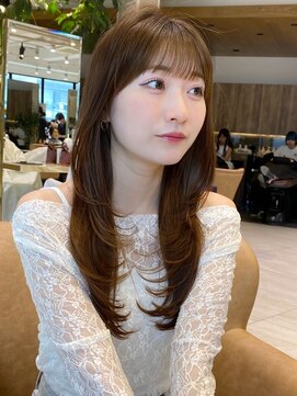 グランド(GRAND) セミロング30代40代ストレートレイヤー前髪なし前髪あり表参道平