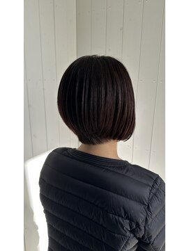 丸みショートボブで絶壁解消して美人シルエット！