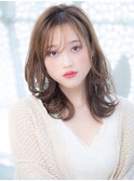 スタイリング簡単!耳掛け抜け感ミディ