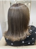 「お客様施術後スタイル」ミディアム グレージュ
