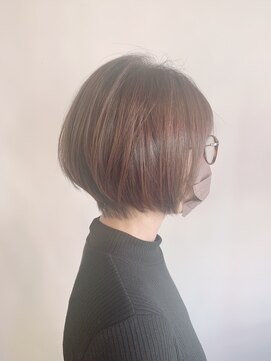 ブロッサム 若葉店(Blossom) 丸みショートボブ