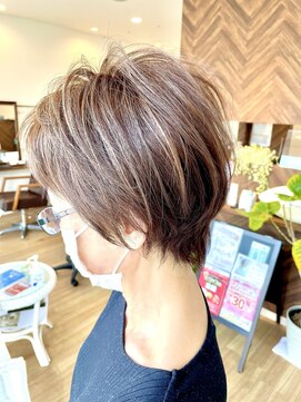 ヘアーデザイン シーベル(HAIR DESIGN SEA BELLE) 30代40代50代に似合うショートスタイル