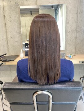 ソロ(soLo) 大人アッシュブラウン×髪質改善