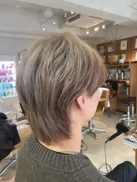 ビーハイブ ギフト(BeeHIVE GIFT) メンズアッシュベージュウルフ