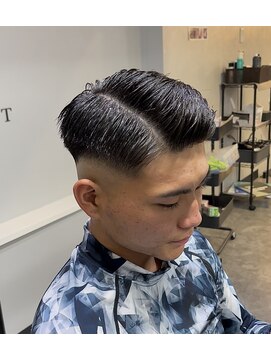 ブライト(Bright) 七三フェード