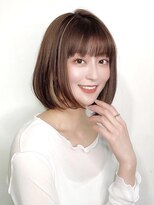 ボブウルフ外国人風カラーオリーブグレージュ透明感20代30代
