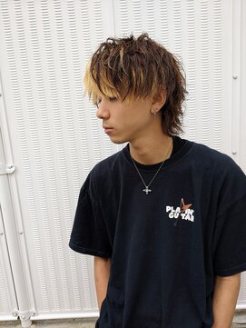 コワファーストナガサキシャンプーボーイ(COIFF1RST NAGASAKI SHAMPOO BOY) ラウンドウルフ×インナーカラー