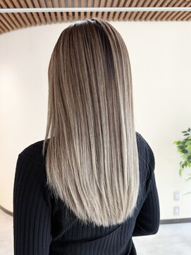 ブリッツレボルト(BLITZ R EVOLUT) 白髪ぼかしバレイヤージュs 20代30代40代 柏駅